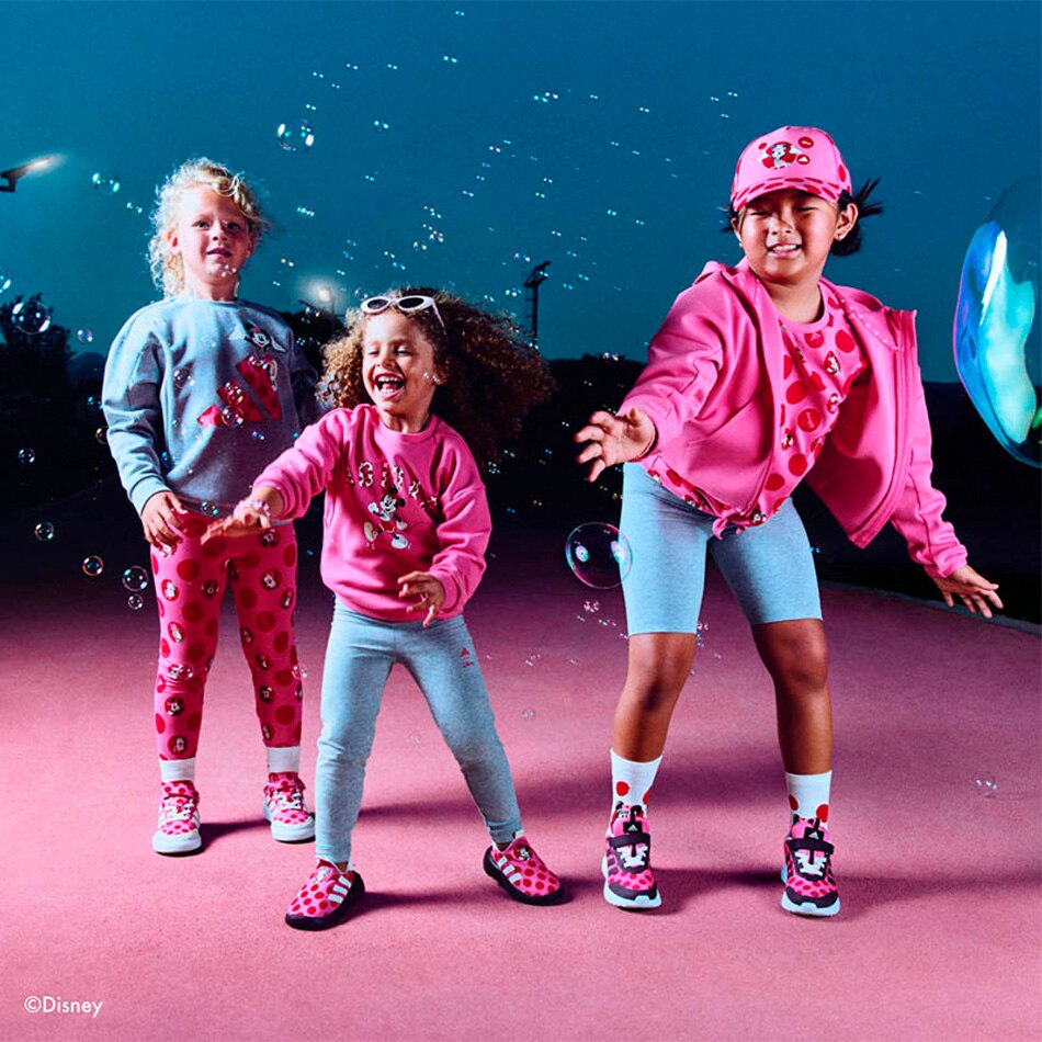 Adidas para niñas y niños. Pulsa aquí para ver más.