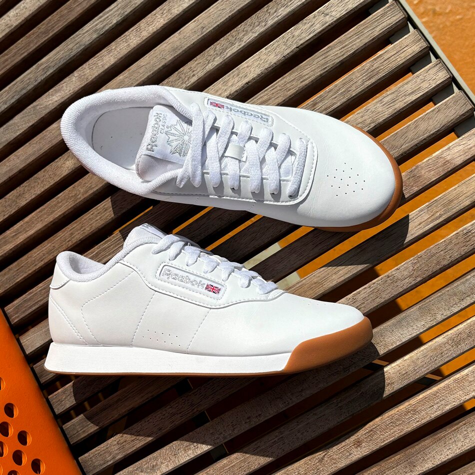 Tenis Reebok para mujer. Pulsa aquí para estrenar.