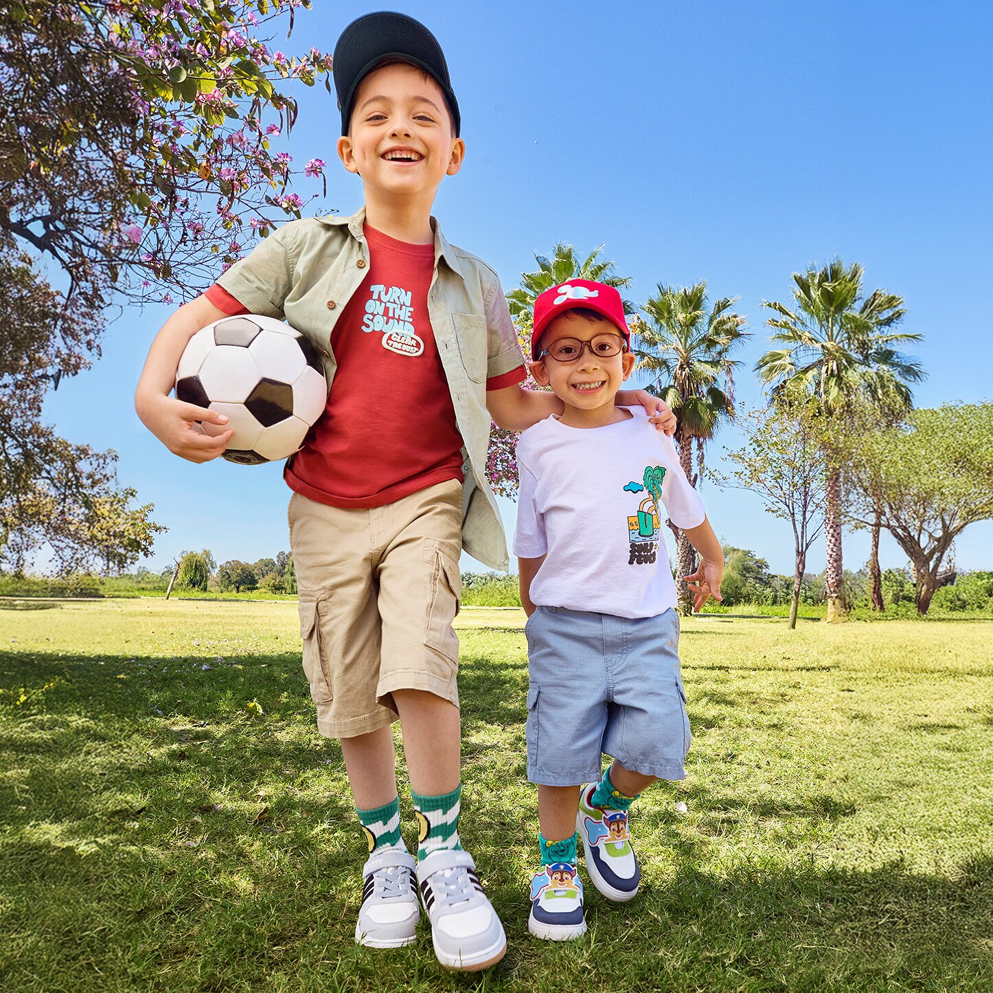 Ropa y calzado para niños de 4 a 11 años. Pulsa aquí para ver productos.