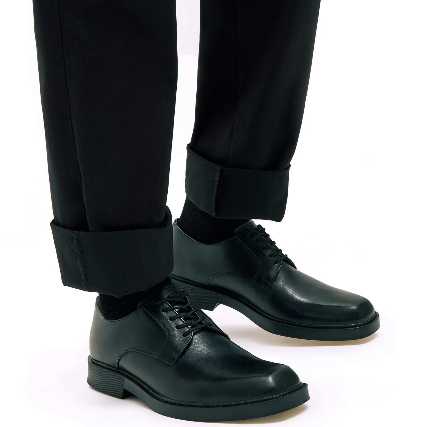 Ropa para hombre. Pulsa aquí para estrenar moda Strona.