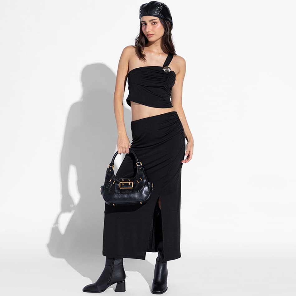 Moda Strona exclusiva en línea. Pulsa aquí para estrenar sin salir de casa.