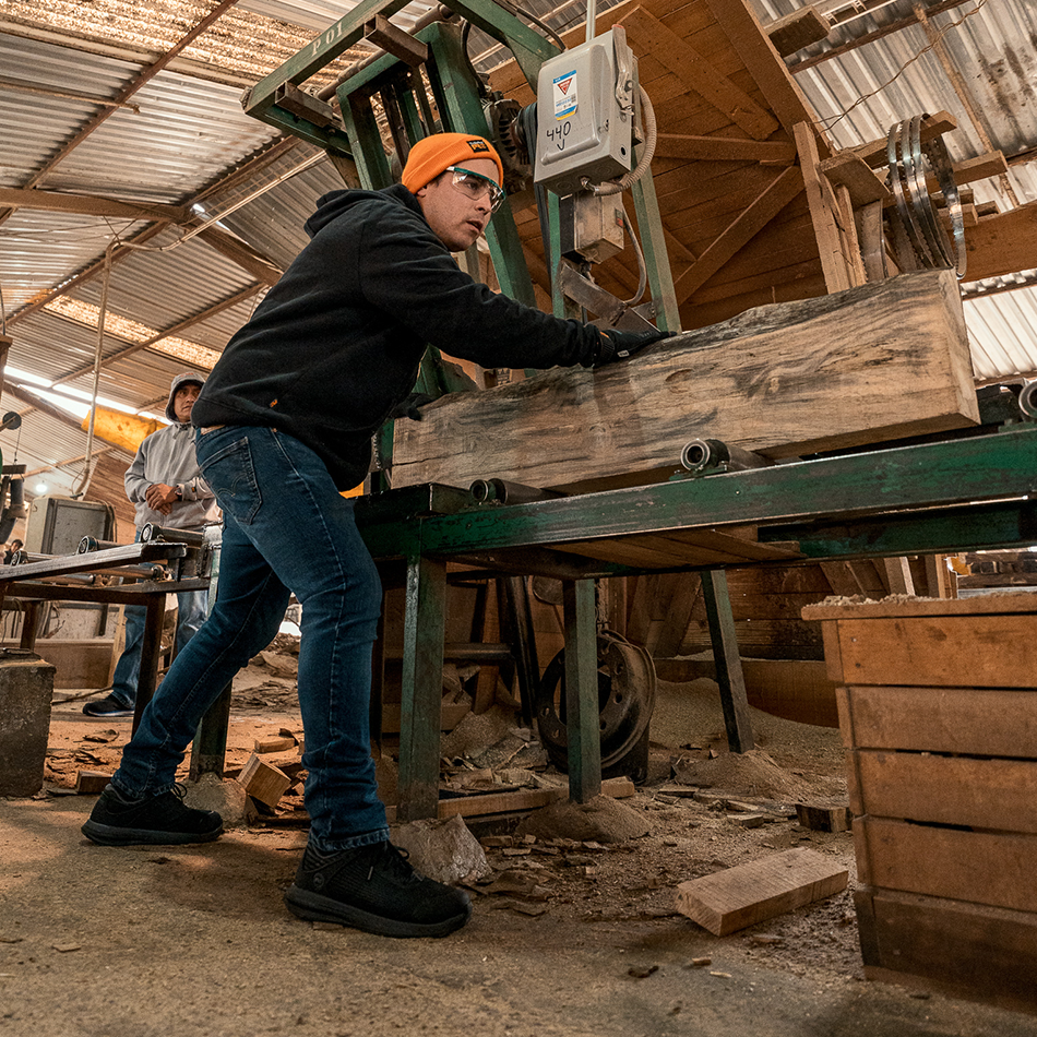 Calzado especializado en construcción. Pulsa aquí para comprar. 