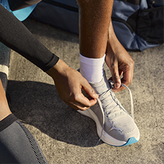 Pulsa aquí para encontrar ropa deportiva exclusiva en línea de la marca Puma.