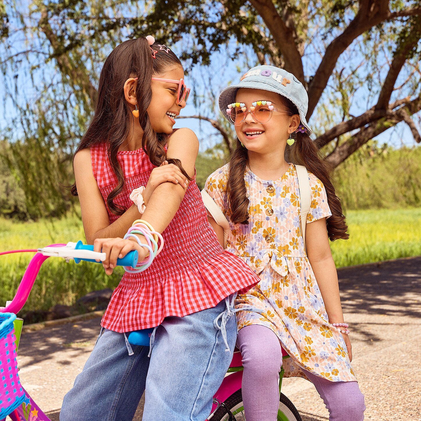 Ropa y calzado para niñas de 4 a 11 años. Pulsa aquí para ver productos. 