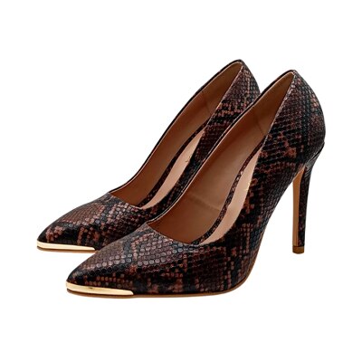 Zapatillas. Pulsa aquí para comprar.