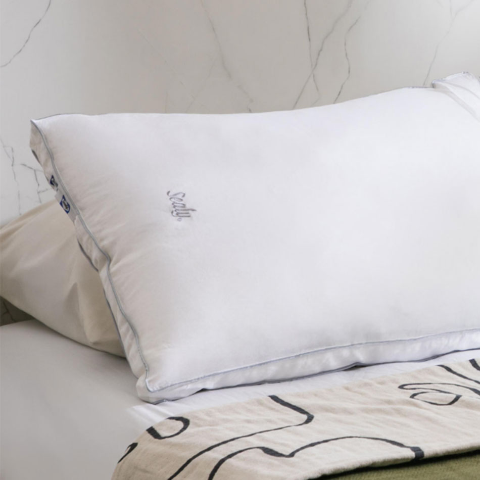 Blancos para tu recámara. Pulsa aquí para encontrar sábanas, almohadas y mucho más de Sealy.