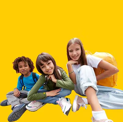 Conjunto de modelos infantiles. Pulsa aquí para ver ropa infantil para interiores.