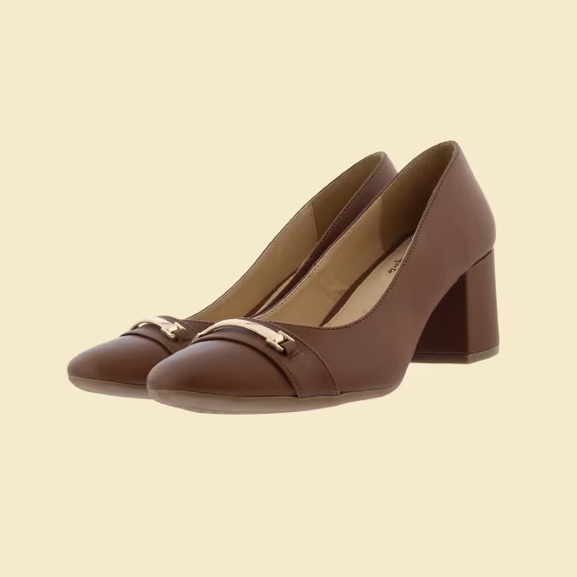 Calzado cerrado Lady Sun. Pulsa aquí para comprar calzado para mujer.